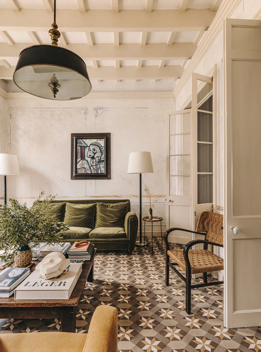 When an Antique Dealer Meets an Interior Designer